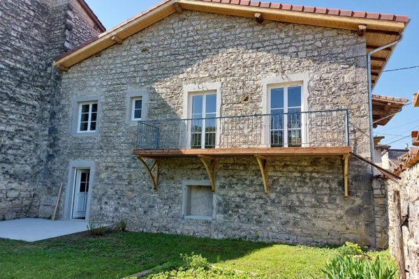 10-Nouveau-balcon-et-ouvertures-facade-jardin